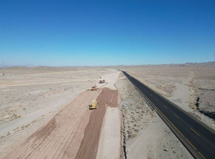 تلاشهای بیوقفه اداره کل راه و شهرسازی استان برای ساخت
بزرگراه خاش-زاهدان تلاشهای بیوقفه اداره کل راه و شهرسازی استان برای ساخت بزرگراه خاش-زاهدان