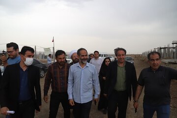 بازدید نماینده مردم کرج، اشتهارد و فردیس در مجلس شورای اسلامی از طرح‌های نهضت ملی مسکن استان البرز