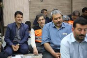 ببينيد | مراسم یادبود جان‌باختگان جامعه حمل‌ونقل جاده‌ای در حادثه دلخراش بندر شهید رجایی بندرعباس در مسجد پایانه بار امیرکبیر اصفهان