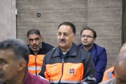 ببينيد | مراسم یادبود جان‌باختگان جامعه حمل‌ونقل جاده‌ای در حادثه دلخراش بندر شهید رجایی بندرعباس در مسجد پایانه بار امیرکبیر اصفهان