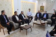 ببینید | تجدید میثاق با آرمان‌های ایثار و فداکاری در دیدار معاون شهرسازی و معماری وزرات راه و شهرسازی با خانواده معزز شهید قاسمی همزمان با سفر به خراسان رضوی