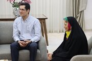 ببینید | تجدید میثاق با آرمان‌های ایثار و فداکاری در دیدار معاون شهرسازی و معماری وزرات راه و شهرسازی با خانواده معزز شهید قاسمی همزمان با سفر به خراسان رضوی