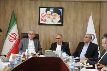 تامین قیر مورد نیاز پروژه‌ های راه‌سازی منطقه آزاد ماکو