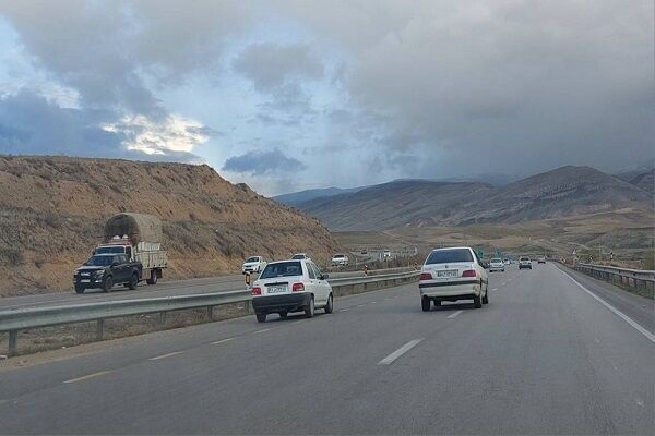 ورود بیش از ۹۰۰ هزار خودرو به خراسان شمالی طی فروردین