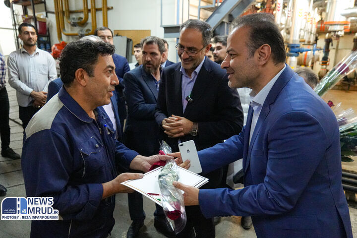 ببینید | تجلیل از تلاشگران وزارت راه و شهرسازی به مناسبت روز جهانی کار و کارگر