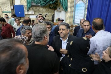 ببینید |جلسه ۴ ساعته پرسش و پاسخ مدیرکل راه و شهرسازی خوزستان با مردم منطقه کوی مطهری شهر بندر امام خمینی(ره)
