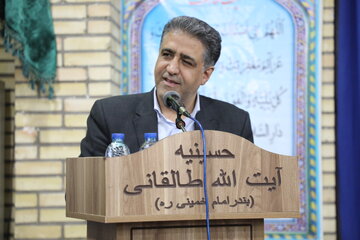ببینید | نشست تشریح فرایند واگذاری اسناد مالکیت منازل 700 دستگاه کوی مطهری بندر امام خمینی (ره) با دستور وزیر راه و شهرسازی