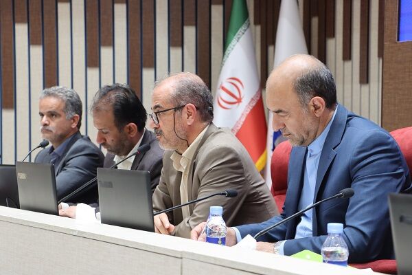 خراسان رضوی در پایش و ارزیابی سال ۱۴۰۳ شرکت بازآفرینی شهری ایران، رتبه برتر را کسب کرد اداره کل راه و شهرسازی خراسان رضوی