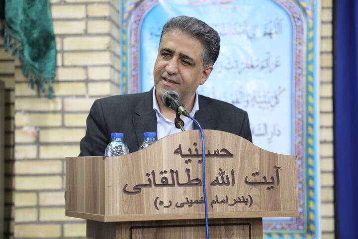 ببینید | نشست تشریح فرایند واگذاری اسناد مالکیت منازل 700 دستگاه کوی مطهری بندر امام خمینی (ره) با دستور وزیر راه و شهرسازی
