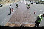 ببینید -شروع عملیات روکش آسفالت حفاظتی آزاد راه تهران کرج حوزه استان البرز محدوده گرمدره
