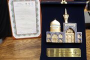 ببینید | تقدیر از مدیرکل راه و شهرسازی استان خراسان رضوی در جشنواره خیرین مدرسه‌ساز؛ آغاز ساخت مدارس در پروژه‌های نهضت ملی مسکن