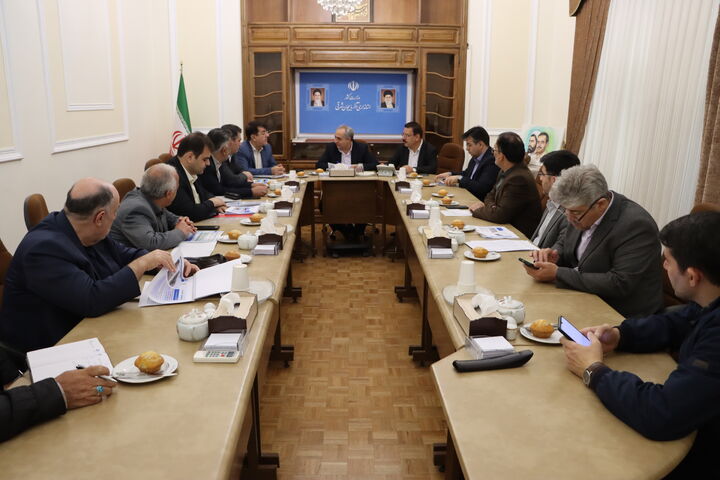 ایجاد همافزایی ظرفیتهای ملی و استانی برای تکمیل پروژههای نیمهتمام در آذربایجان شرقی نجفیان