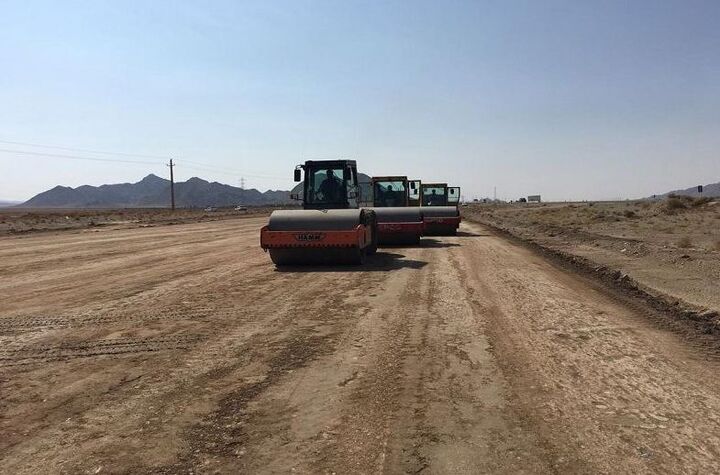 بهرهبرداری از ۲۰ کیلومتر بزرگراه در محور خاش-سراوان تا
پایان سال ۱۴۰۴ بهرهبرداری از ۲۰ کیلومتر بزرگراه در محور خاش-سراوان تا پایان سال ۱۴۰۴