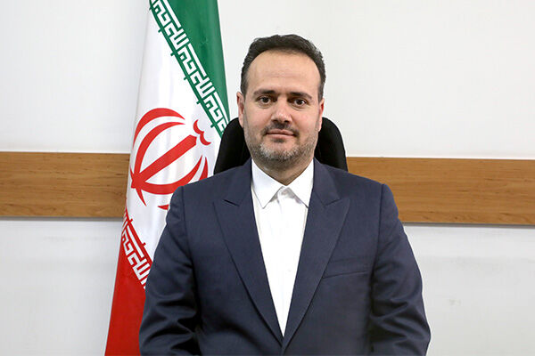 بررسی راهکارهای اجرایی با هدف احداث و توسعه نیروگاههای انرژی تجدیدپذیر در شهرهای جدید احسان درویشی