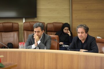 حضور مدیرکل راه و شهرسازی استان البرز در جلسه نهضت مدرسه‌سازی