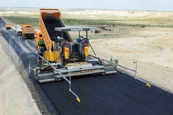 استان فارس، چهارراه توسعه جنوب کشور، شتاب در تکمیل محورهای ترانزیتی و بزرگراهی استان