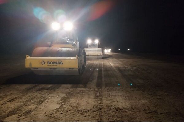 ویدیو| تلاش شبانه برای ساخت بزرگراه زاهدان – خاش خاش