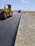 ببینید | اجرای عملیات روکش آسفالت گرم محور مواصلاتی سراوان، گُشت در استان سیستان و بلوچستان به طول ۲۴ کیلومتر