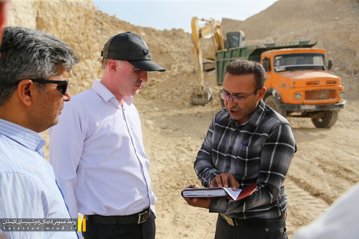 اهتمام ویژه برای تسریع در تکمیل محور لار - لامرد حدفاصل فداغ - بیرم  بازدید مدیرکل راه و شهرسازی لارستان از پروژه ی عملیات تکمیلی محور لار - لامرد حدفاصل فداغ - بیرم