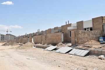 ببینید | پیشرفت فیزیکی ساخت خانه های جایگزین مسکن مهر ناایمن سمنان