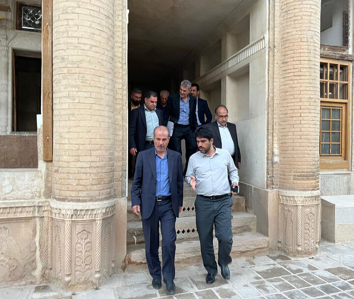 معاون وزیر