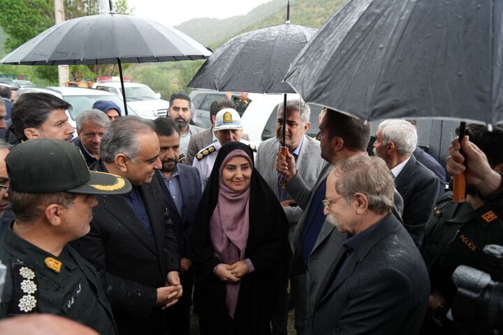 بازدید وزیر راه و شهرسازی از جاده گهواره به توتشامی در شهرستان دالاهو