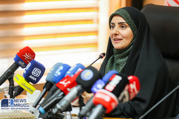 فرزانه صادق مالواجرد وزیر راه و شهرسازی پرتره