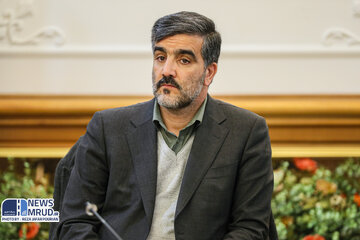 رضا اکبری