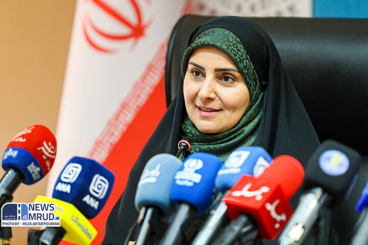 فرزانه صادق مالواجرد وزیر راه و شهرسازی پرتره