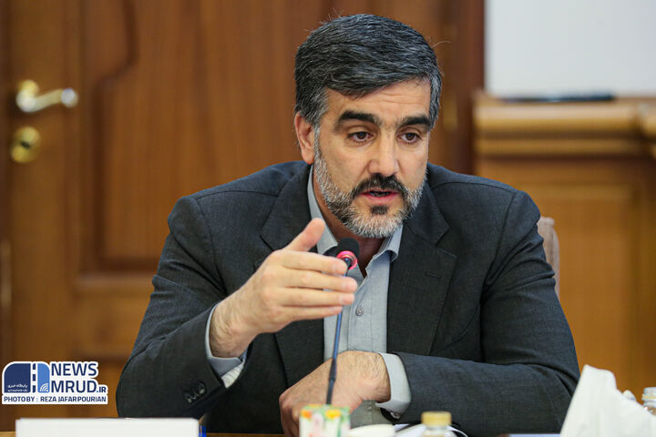 رضا اکبری