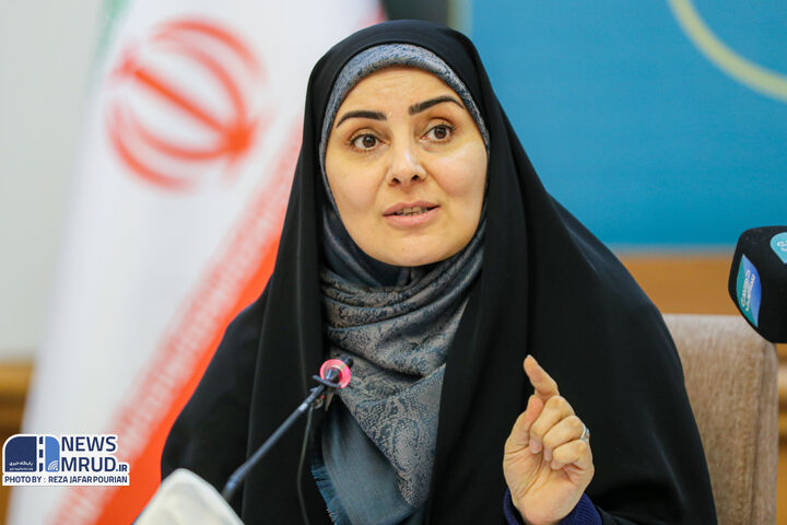 تقدیر فرزانه صادق از صلابت مجری تلویزیون/حمله به آزادی بیان، نقض آشکار حقوق بشر بود فرزانه صادق مالواجرد وزیر پرتره