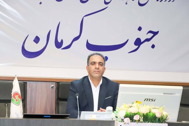 اتمام بیش از ۲ کیلومتر آسفالت دو محور فرعی و روستایی در منوجان جنوب کرمان