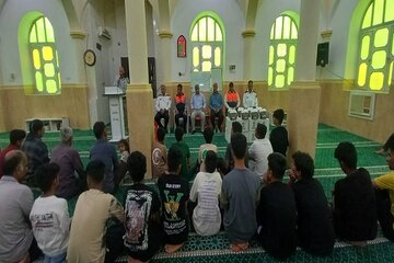 برگزاری دوره آموزشی و توزیع کلاه ایمنی به موتورسواران بخش رویدر بندر خمیر