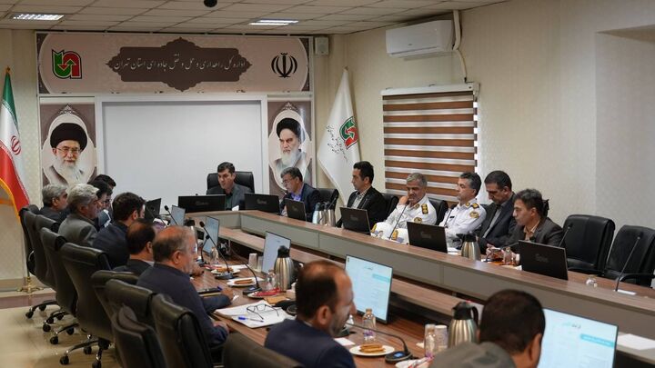 جلسه ساماندهی حمل مواد معدنی و مصالح ساختمانی در اداره کل راهداری و حمل و نقل جاده ای استان تهران