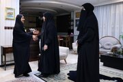 ببینید | دیدار وزیر راه و شهرسازی با خانواده شهید امیر عبداللهیان