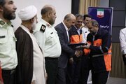 ببینید|مراسم تجلیل از کارکنان سازمان های مرتبط با ترافیک و تصادفات طرح نوروزی استان البرز