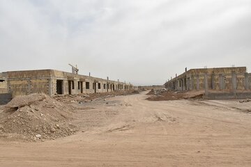 ببینید | اجرای فاز دوم و سوم خانه های یک طبقه جایگزین مسکن مهر ناایمن سمنان
