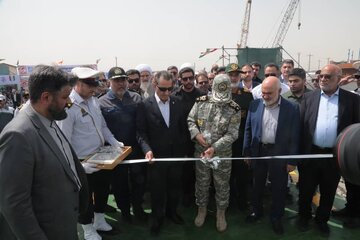 الحاق ۱۳ فروند انواع شناور خدماتی به سازمان بنادر ودریانوردی/ بهره‌برداری از ۱۱ دستگاه تجهیزات ایمنی و بندری به ارزش ۳ همت
