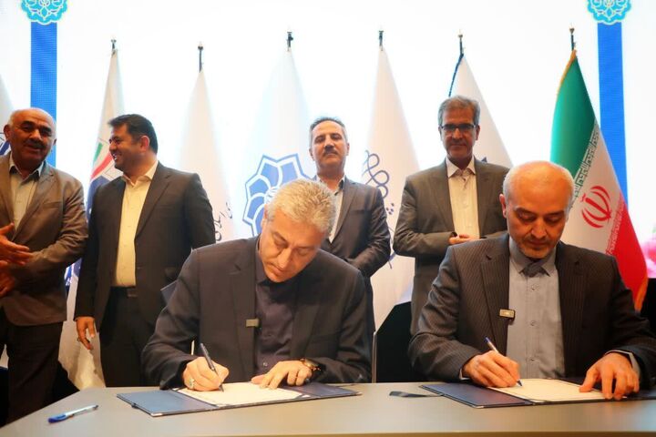 امضای تفاهم نامه همکاری راه و شهرسازی آذربایجان‌غربی با دانشگاه صنعتی ارومیه