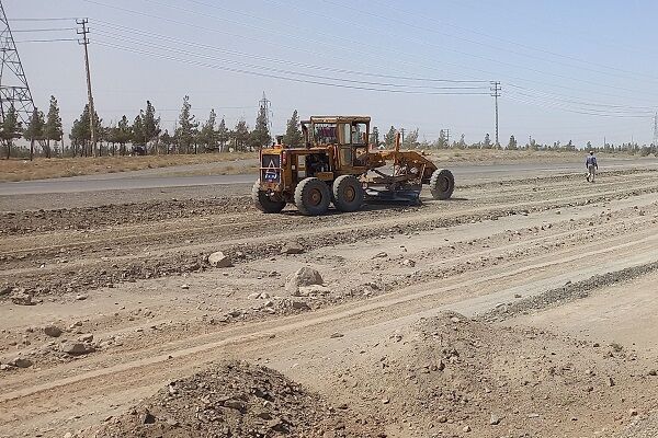 تسطیح و تیغ‌زنی محور روستایی دینو خان- مرادخان به طول ۱۸ کیلومتر