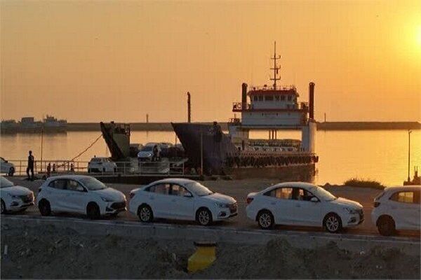 توافق با ۵ خط کشتیرانی بینالمللی برای ترانزیت خودرو از بندر سیریک ع