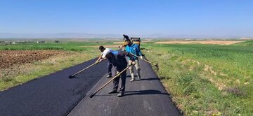اتمام روکش آسفالت محور خاکریز در استان زنجان