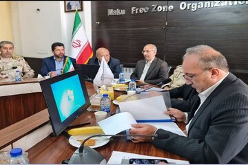 شرکت ارسلان شکری، مدیرکل راهداری و حمل و نقل جاده‌ای آذربایجان غربی، در جلسه بررسی طرح‌های ناتمام عمرانی منطقه آزاد ماکو