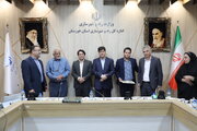 ببینید | نشست مدیرکل دفتر حقوقی سازمان ملی زمین و مسکن با کارشناسان حقوقی اداره کل راه و شهرسازی خوزستان