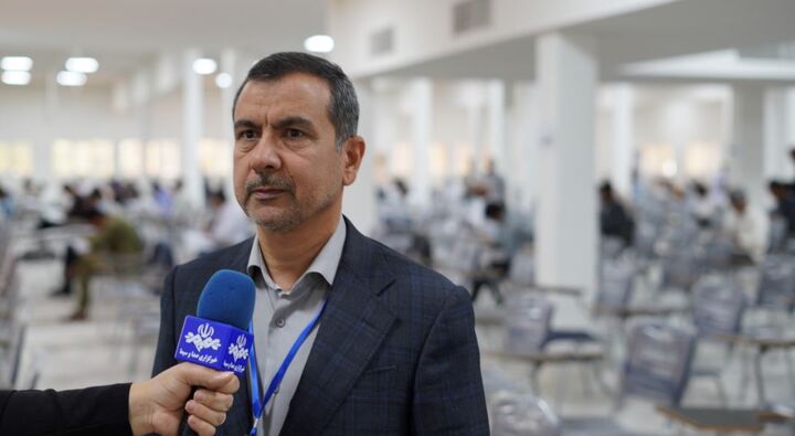 بازدید مدیرکل راه و شهرسازی سیستان و بلوچستان از محل برگزاری آزمون نظام مهندسی ساختمان در زاهدان