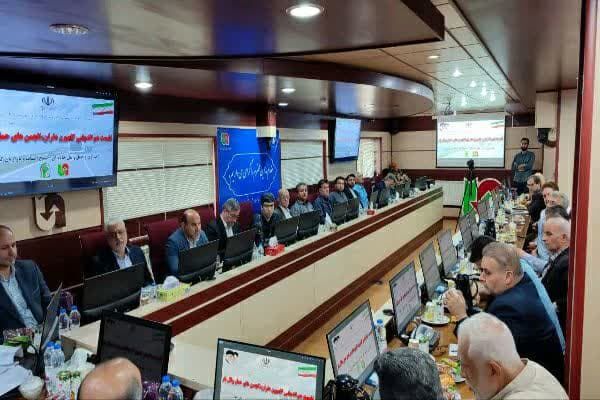 حمل بار روغن از گمرک منطقه آزاد انزلی شروع شده است گیلان