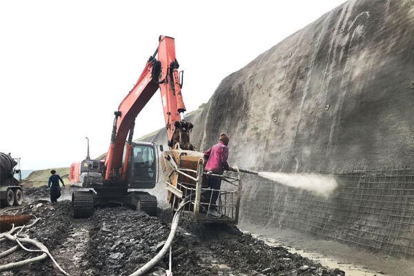 جهش خوبی در تأمین منابع مالی بزرگراهها صورتگرفته است/ نهضت توسعه بزرگراههای استان اردبیل در جریان است جهش خوبی در تأمین منابع مالی بزرگراهها صورتگرفته است