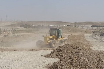 ببینید| عملیات آماده سازی سایت 17 هکتاری طرح نهضت ملی مسکن شهرستان گلشن سیستان و بلوچستان