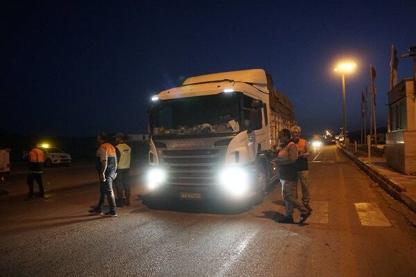 ویدئو | گشت شبانه و کنترل دروازهای ناوگان حمل و نقل باری در  پلیسراه چمنبید استان خراسان شمالی گشت
