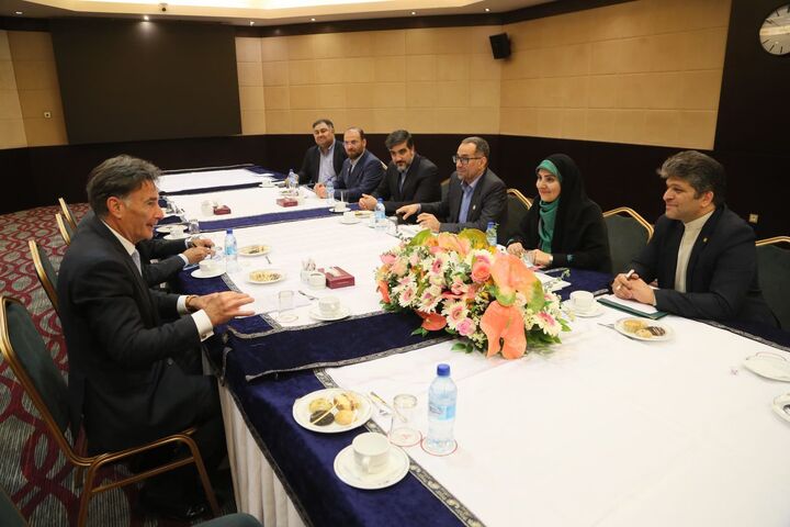 برگزاری نشستهای دوجانبه وزیر راه و شهرسازی ایران با وزرای
حملونقل قزاقستان، ترکمنستان، پاکستان و ازبکستان برگزاری نشستهای دوجانبه وزیر راه و شهرسازی ایران با وزرای حملونقل قزاقستان، ترکمنستان، پاکستان و ازبکستان